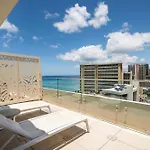Moana Surfrider, A Westin Resort & Spa, Waikiki Beach